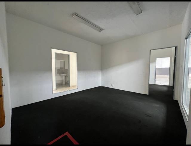 529M² WAREHOUSE TO LET IN STRIJDOMPARK